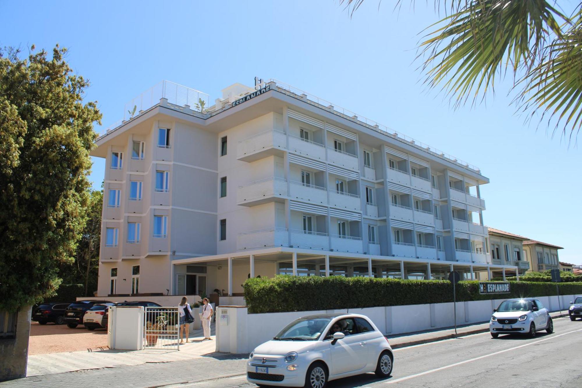 Hotel Esplanade Marina di Pietrasanta Exterior photo